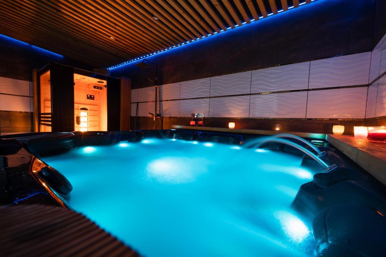 4K Jacuzzi Apartament Bielsko-Biala Exterior photo