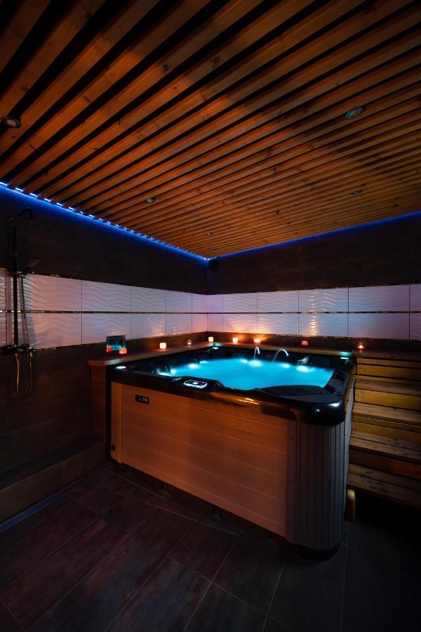 4K Jacuzzi Apartament Bielsko-Biala Exterior photo