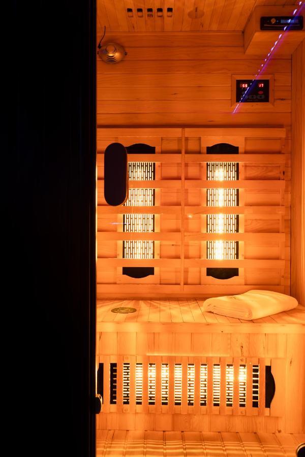 4K Jacuzzi Apartament Bielsko-Biala Exterior photo