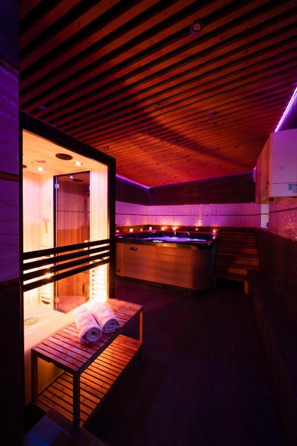 4K Jacuzzi Apartament Bielsko-Biala Exterior photo