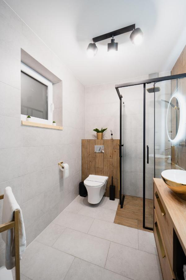 4K Jacuzzi Apartament Bielsko-Biala Exterior photo