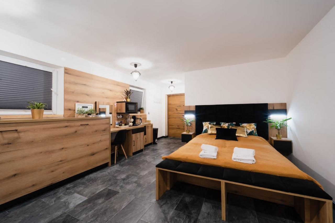 4K Jacuzzi Apartament Bielsko-Biala Exterior photo