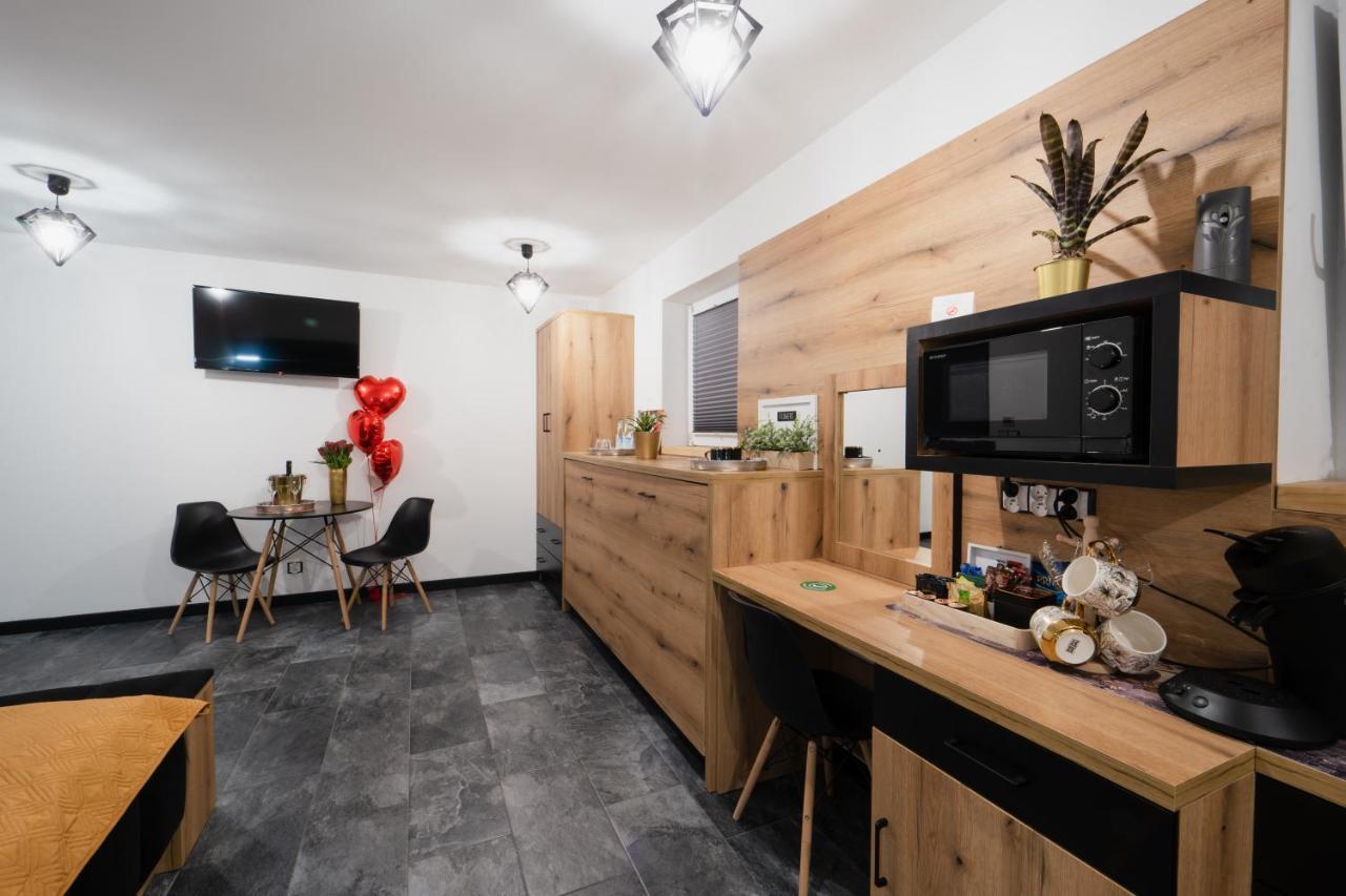4K Jacuzzi Apartament Bielsko-Biala Exterior photo